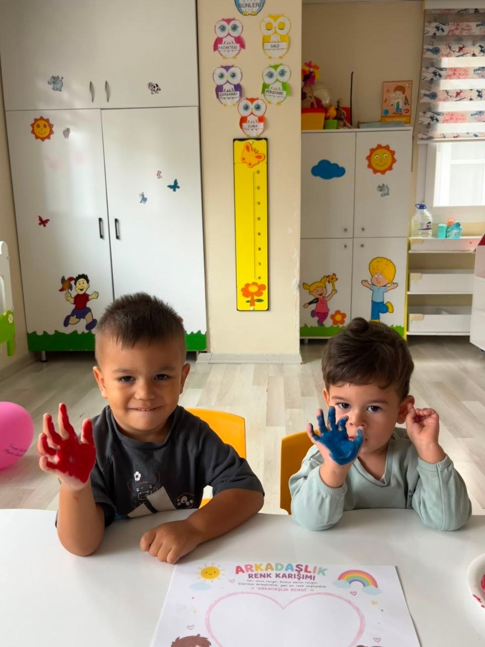 Oryantasyon Erkinlikleri;Arkadaşlık renk karışımı 🌈